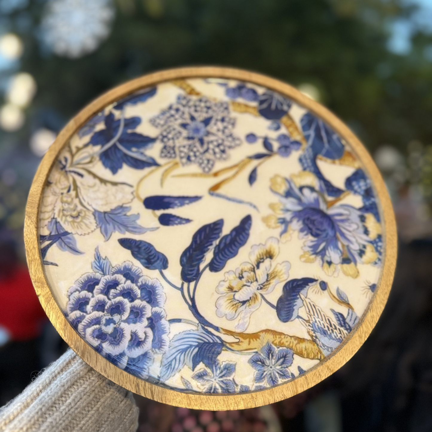 ENAMELLED CAKE STAND