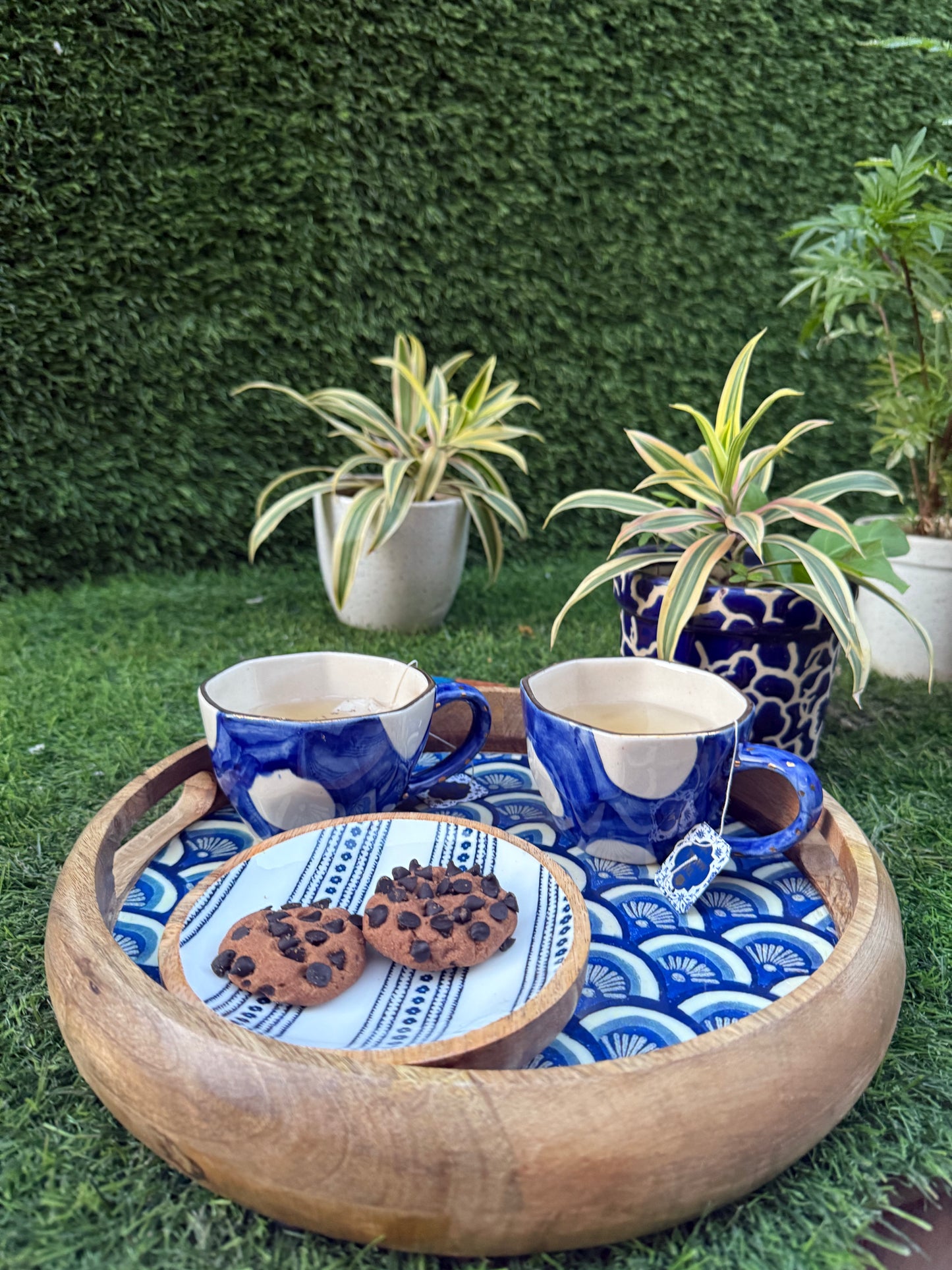 INDIGO SKILLET SERVING TRAY( SET OF 1)