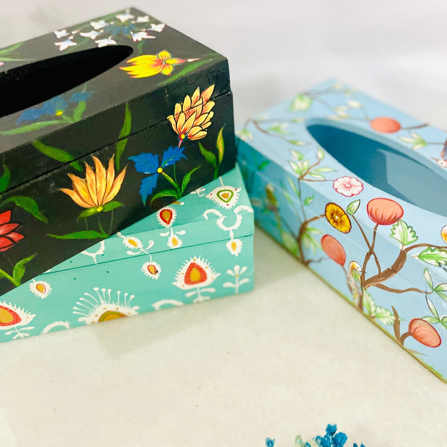 MULTI FLORA BLACK HAND-PAINTED TISSUE BOX