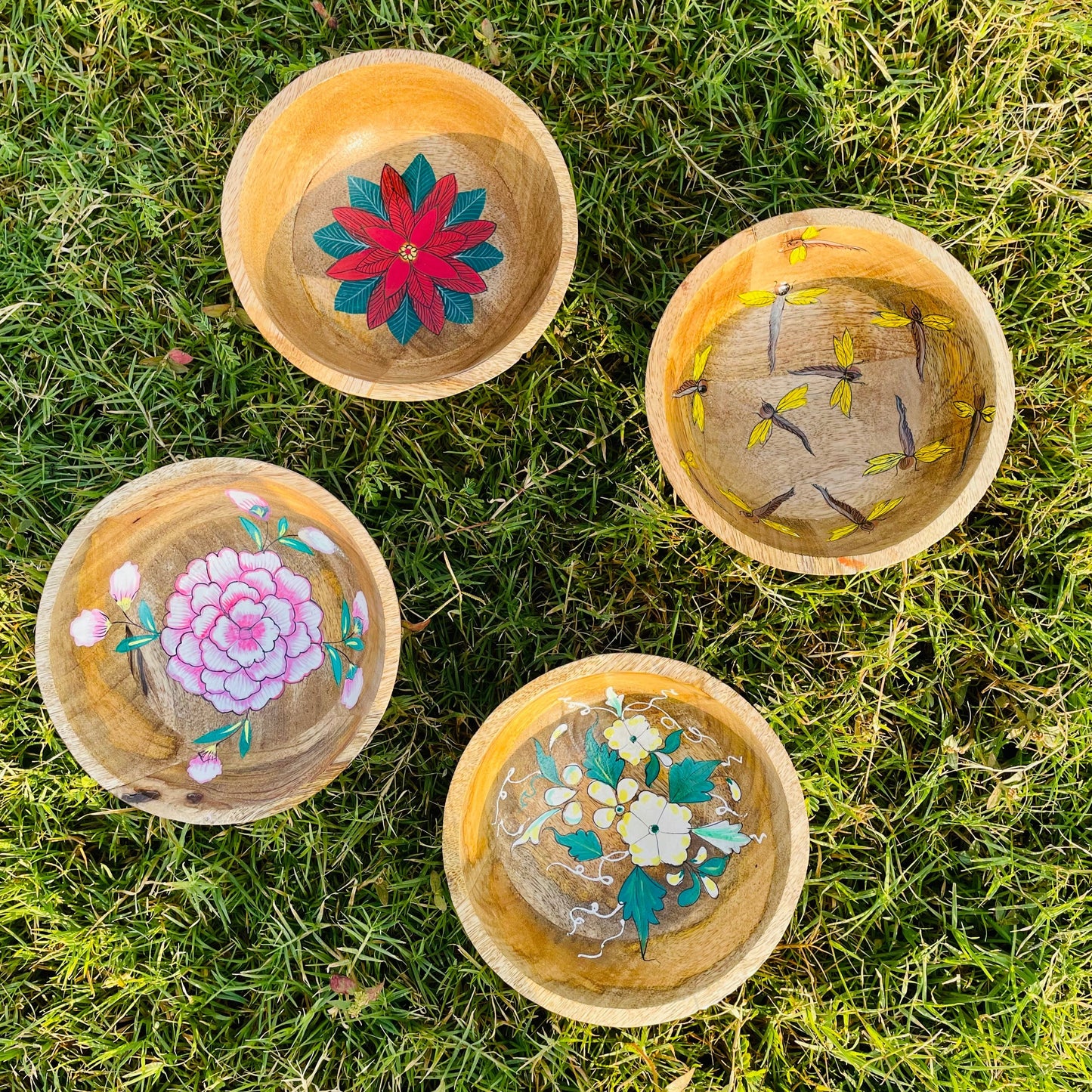 HAND-PAINTED PINK FLOWER BOWL