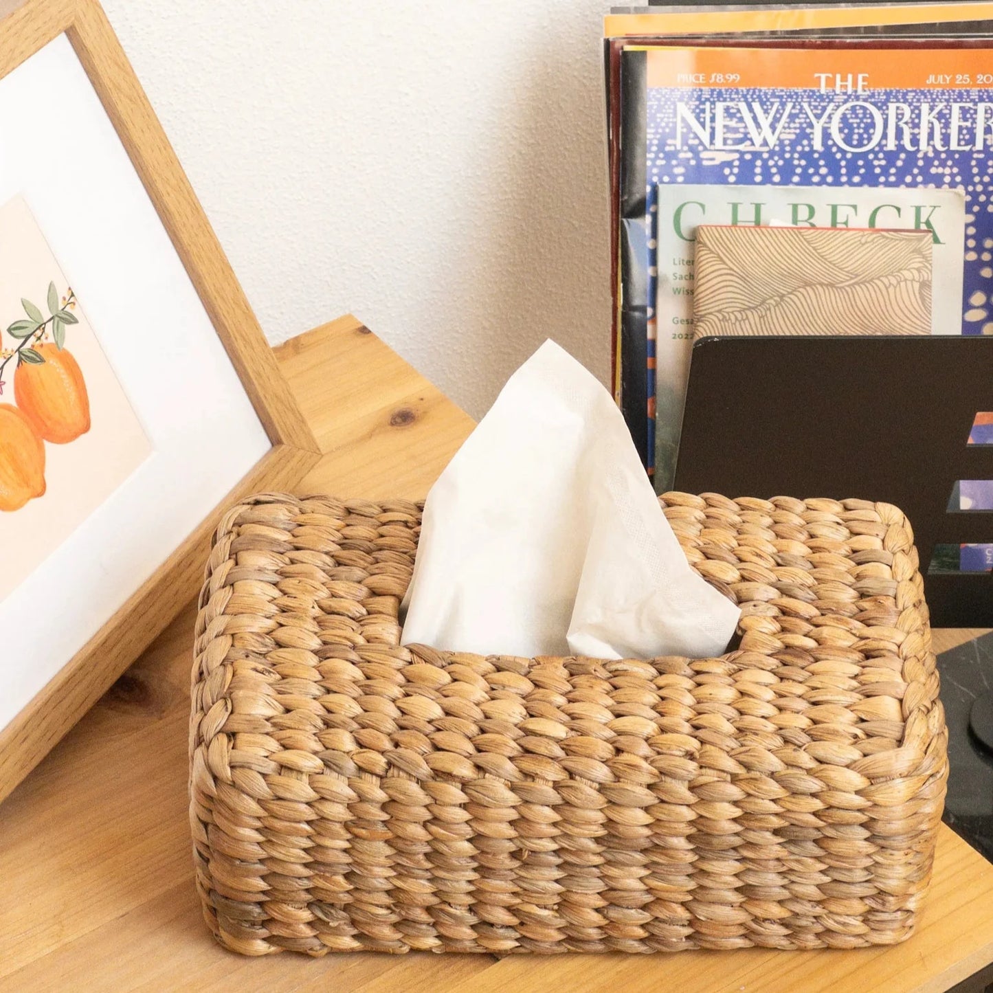 RATTAN GARDEN TISSUE BOX