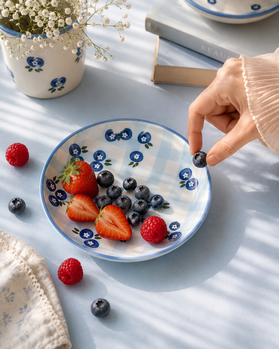 Berry Blossom Plates ( Set of 2) | Ceramic