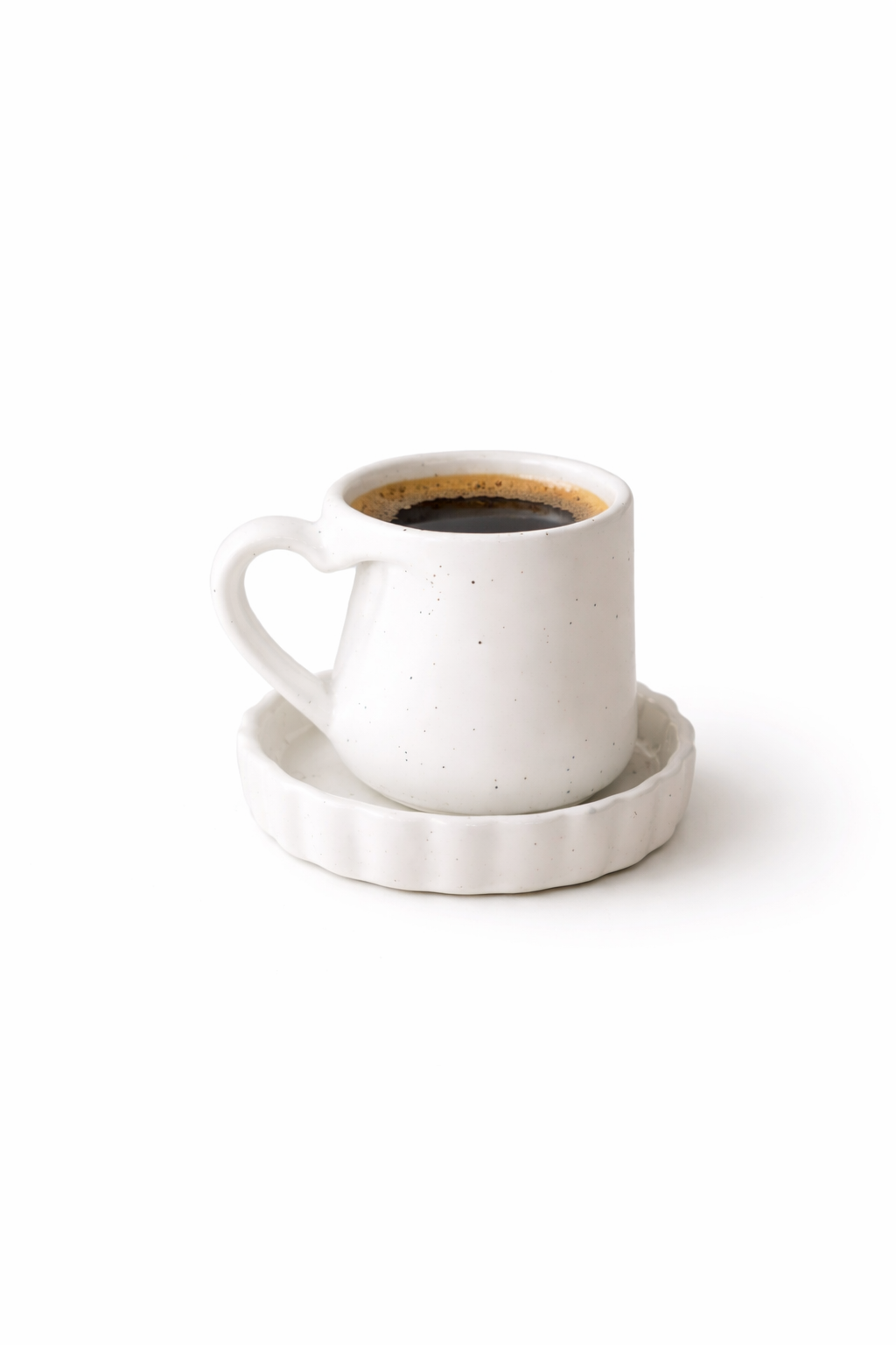 WHITE HEART HANDLE CUP AND SAUCER (Set of 1) | Pinterest Inspired Design