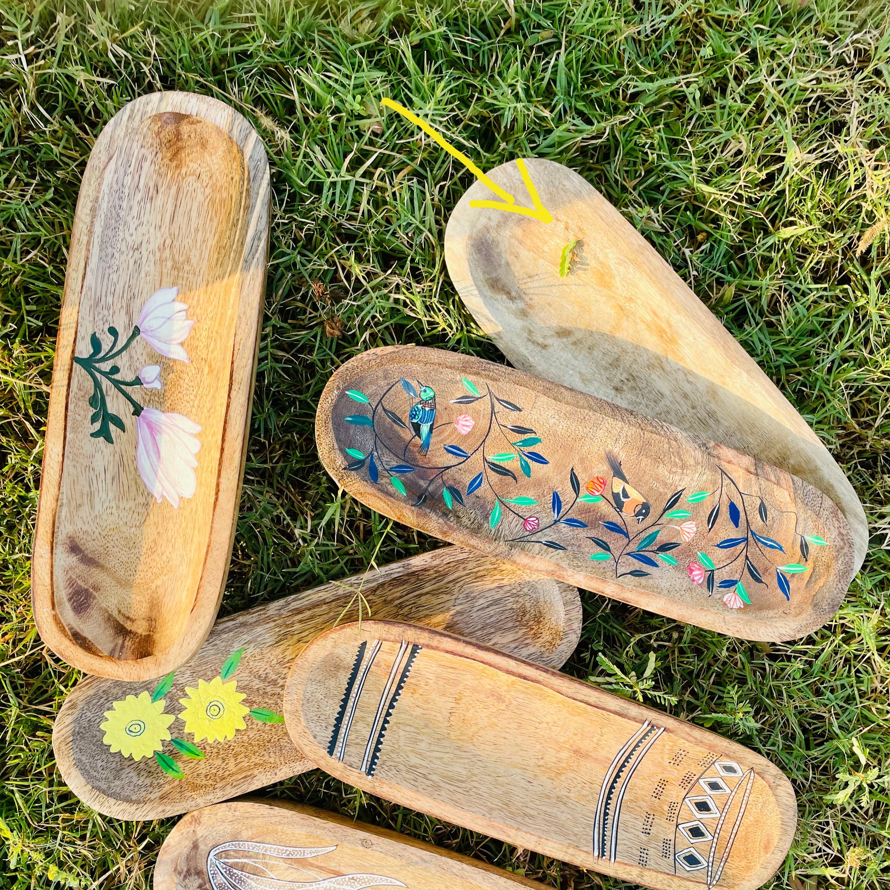 MANGO WOOD OVAL SNACK PLATTER