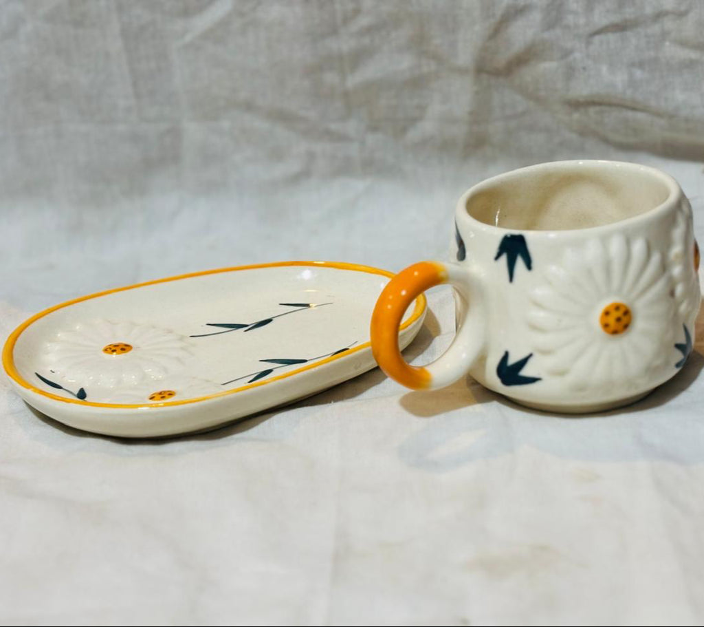 Daisy Cup and Saucer Set (set of 1)| Pinterest Inspired Design