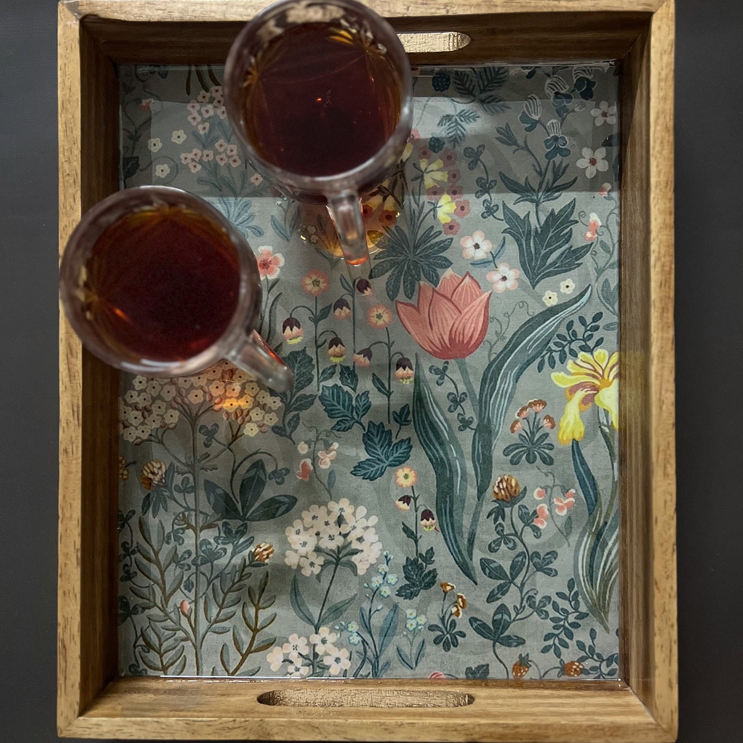 TULIP ENAMELLED SERVING TRAY