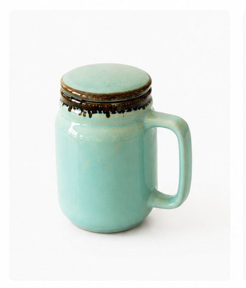 FRECKLED CERAMIC COFFEE SIPPER WITH LID (Set of 1) | Perfect gifting option