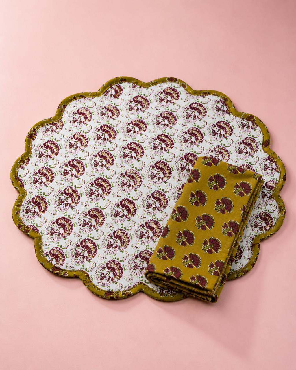 Olive Paisley Reversible Dining Set( SET OF 6 MATS AND NAPKINS)