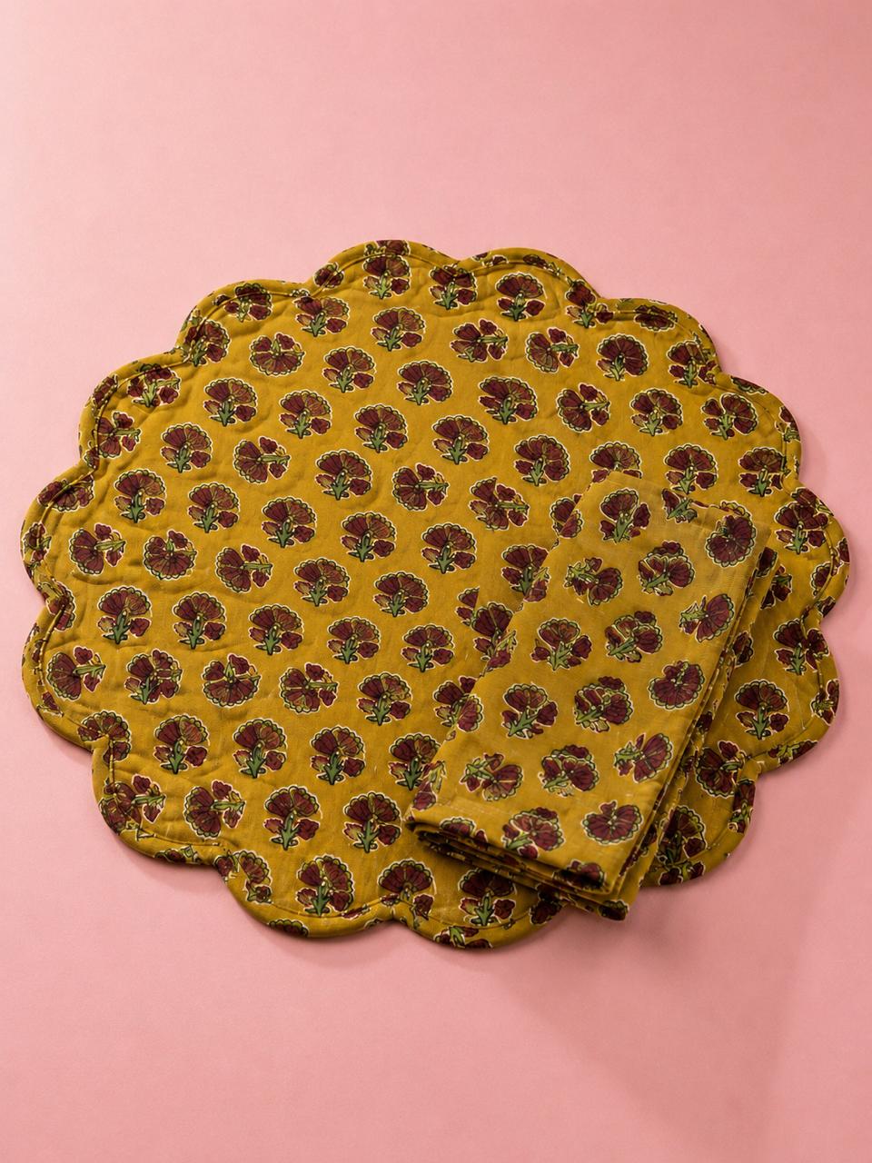 Olive Paisley Reversible Dining Set( SET OF 6 MATS AND NAPKINS)