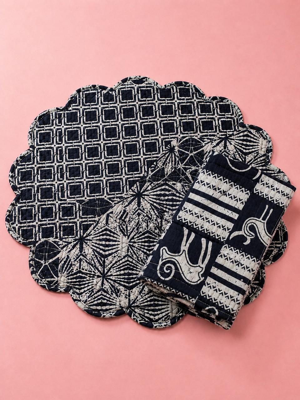 Ash Grey Reversible Dining Set( SET OF 6 MATS AND NAPKINS)